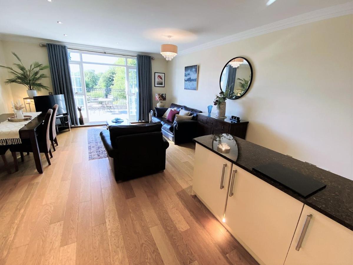 Hazelwood Hideaway: Spacious 2 Bed Apartment Silverdale  Eksteriør billede