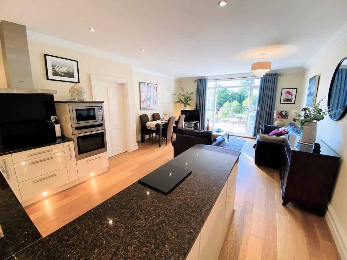 Hazelwood Hideaway: Spacious 2 Bed Apartment Silverdale  Eksteriør billede